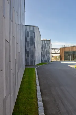 3 buildings in a row with natural stone façade