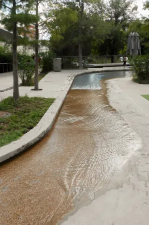 Wasserlauf Wasserspiel aus Granit