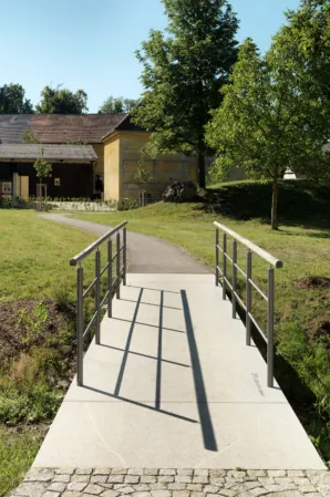 kleine Granitbrücke