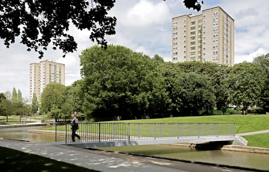 lange Granitbrücke in London