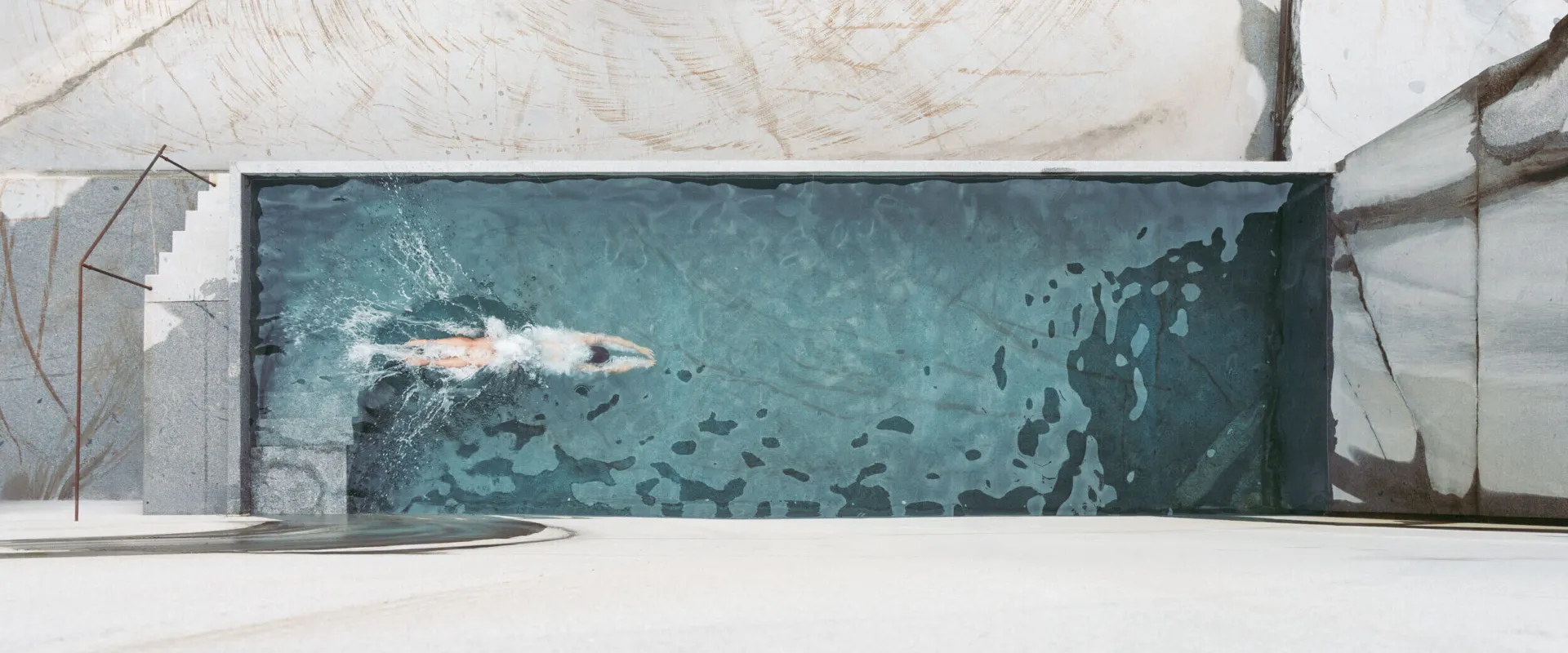Kusserpool im Steinbruch Blick von oben